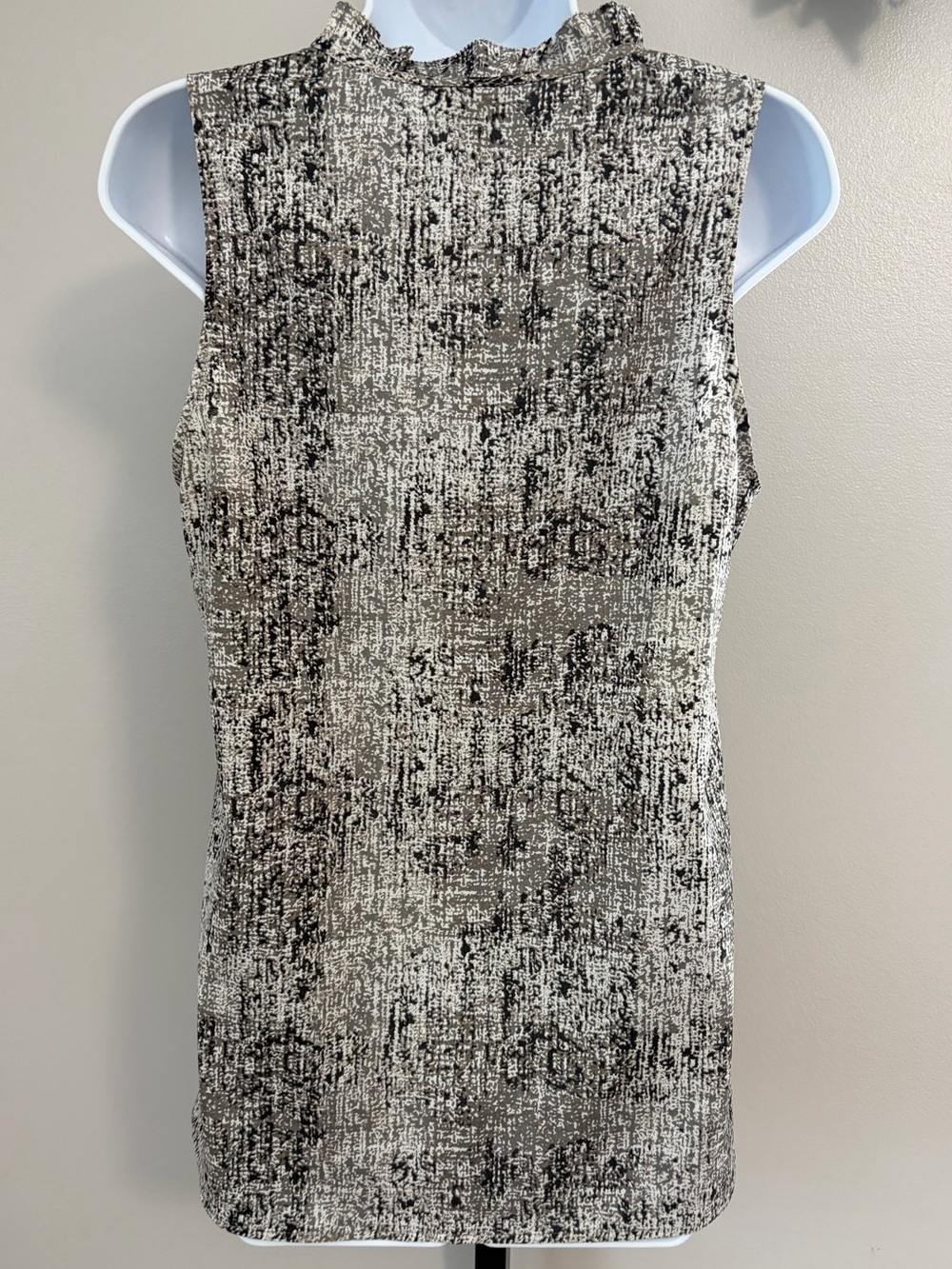 Mossimo Textured Look Ruffle Neck Sleeveless Top - Gray & Black - Picture 13 of 16